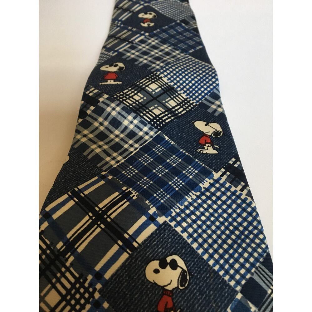 Vintage Blue Snoopy Tie